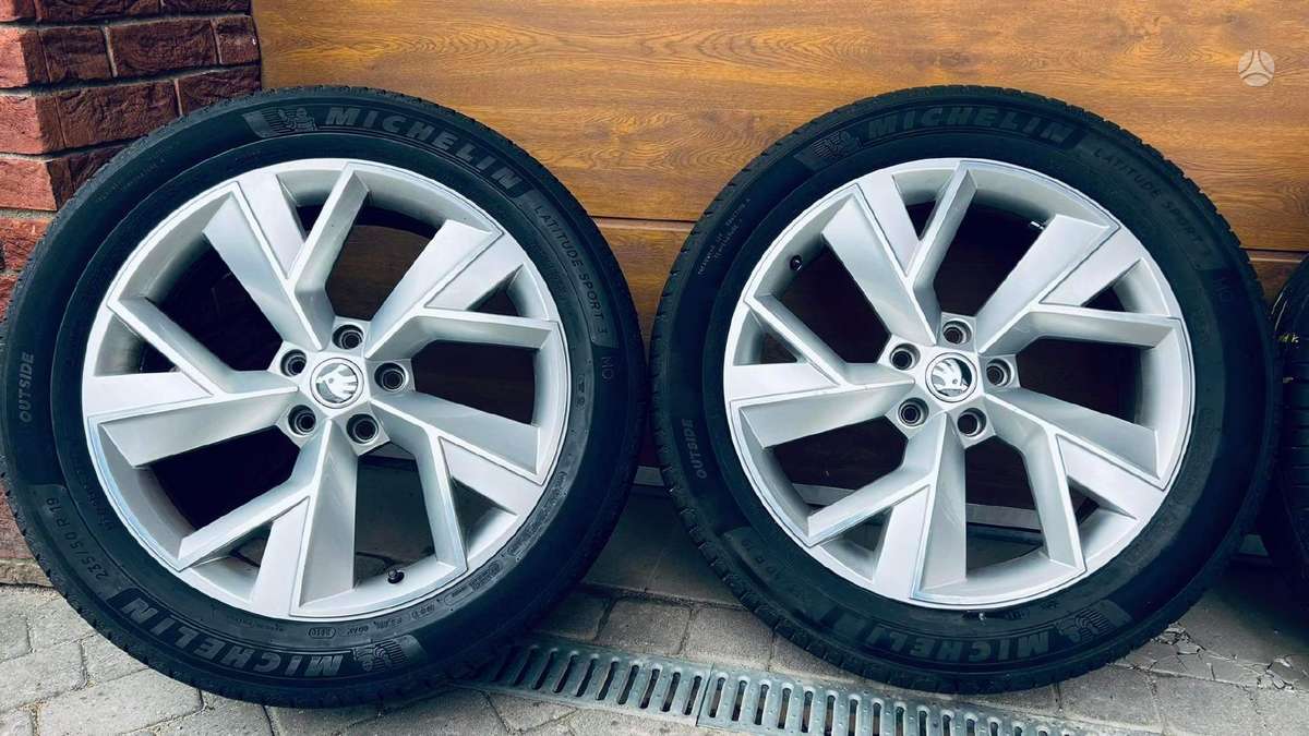 Skoda, lengvojo lydinio, R19