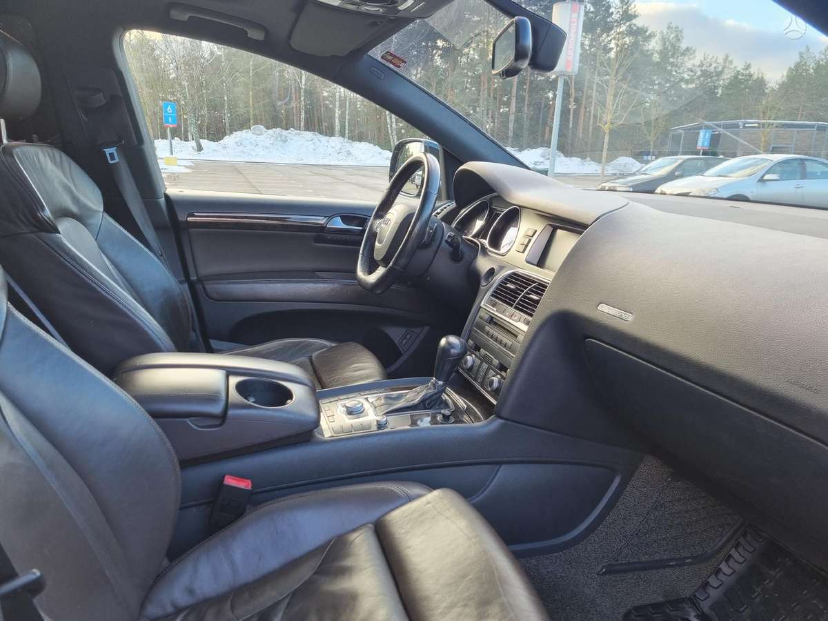 Audi Q7, 3.0 l., Внедорожник / Кроссовер