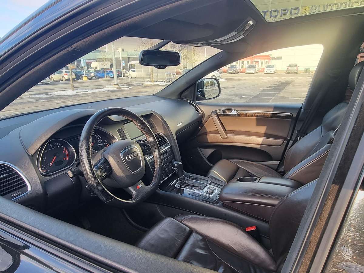 Audi Q7, 3.0 l., Внедорожник / Кроссовер