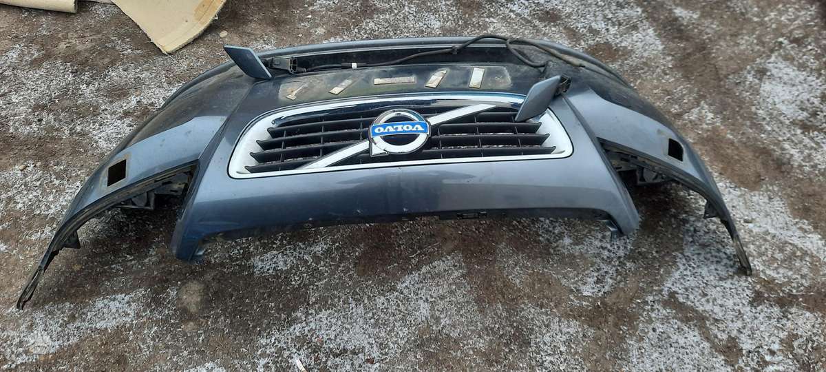 Volvo V50, Buferis, body parts