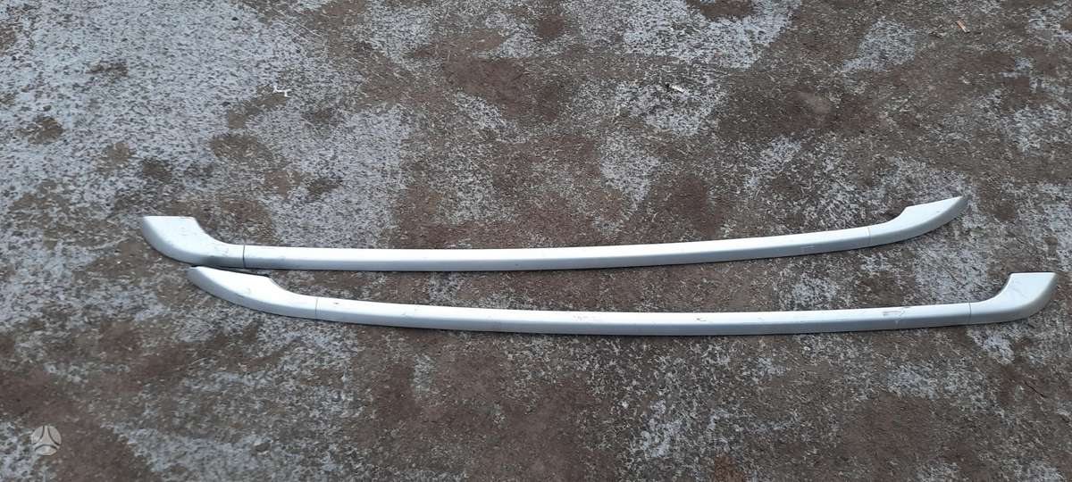 Volvo V50, Buferis, body parts