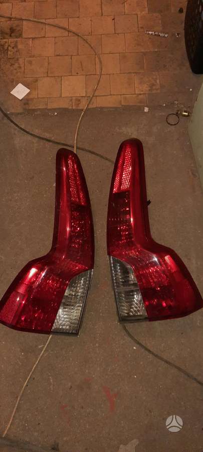 Volvo V50, Buferis, body parts
