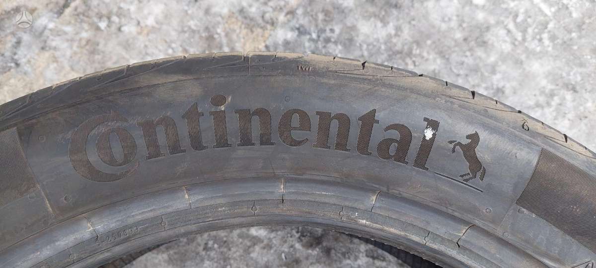 Continental, vasarinės 245/45 R19