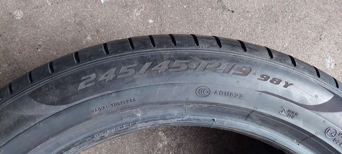 Pirelli, summer 245/45 R19