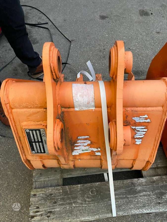 Case CX 50, DOOSAN, statybos ir kelių tiesimo technika