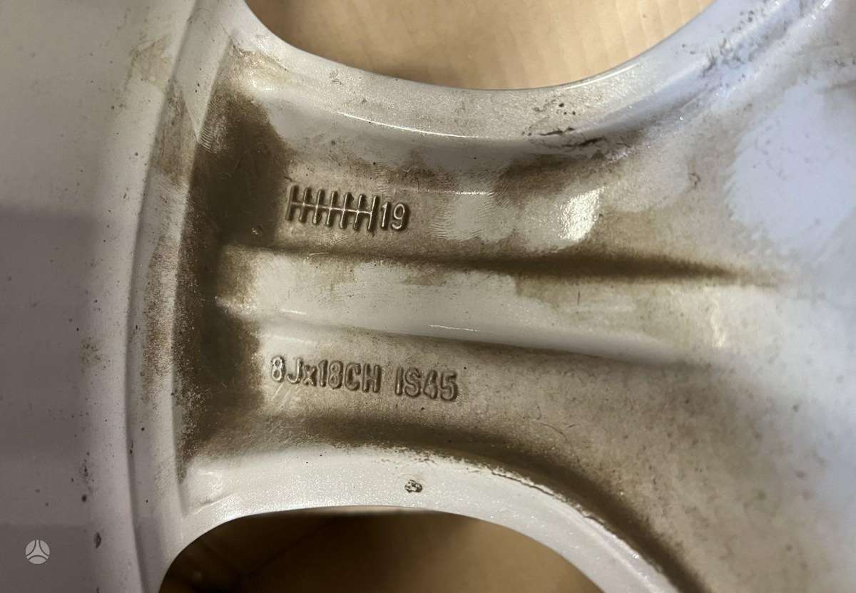 Land Rover, light alloy, R18