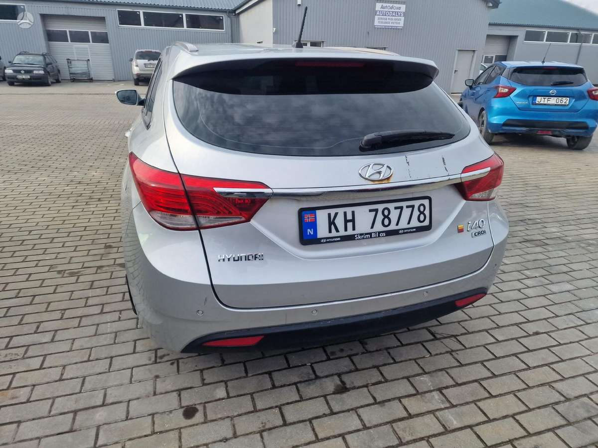 Hyundai i40 по частям