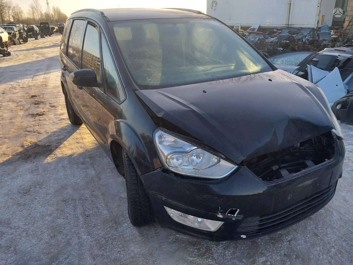 Ford Galaxy dalimis