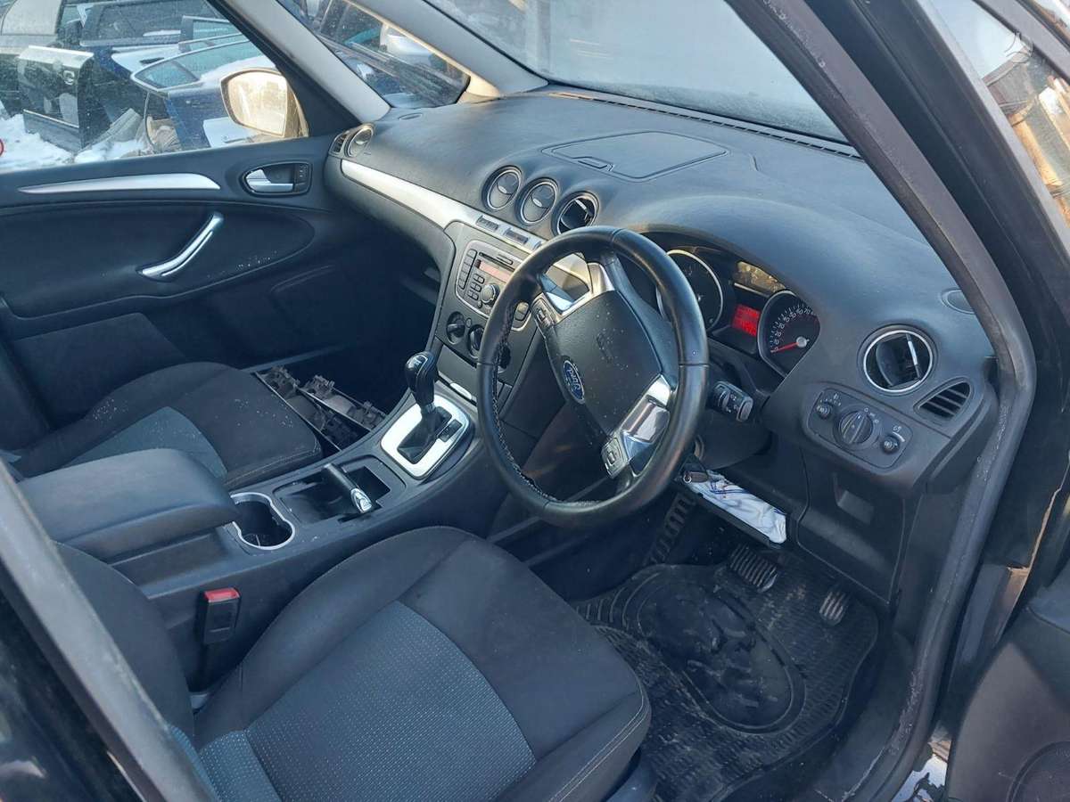 Ford Galaxy for parts
