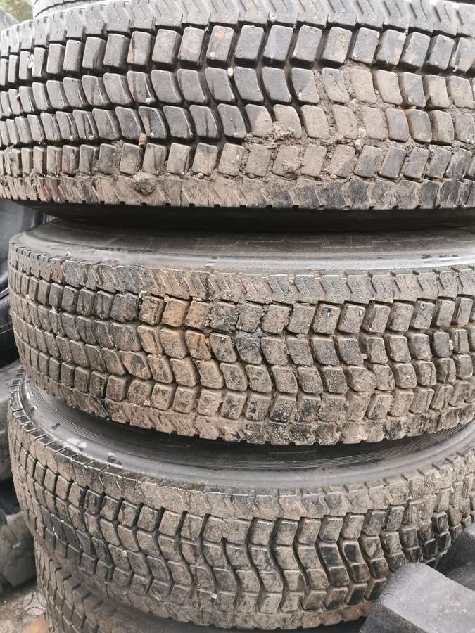 Michelin, всесезонные 295/80 R22,5