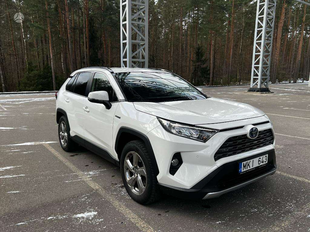 Toyota RAV4, off-road / crossover
