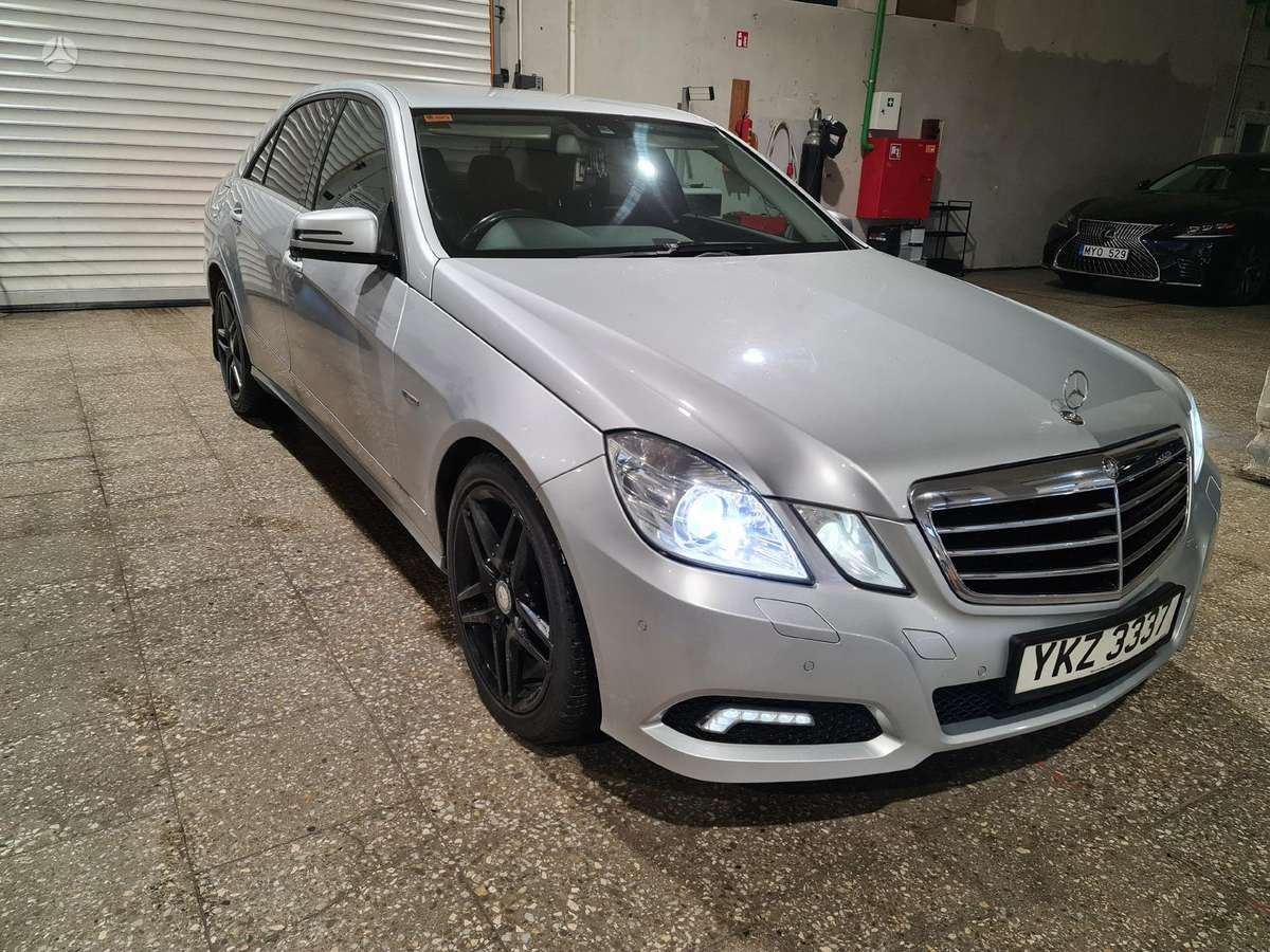 Mercedes-Benz E250