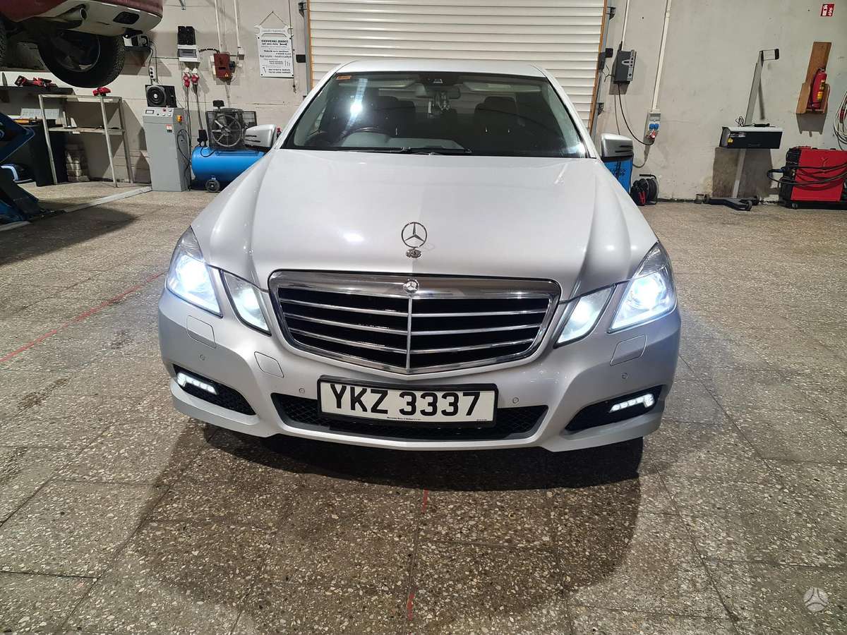 Mercedes-Benz E250