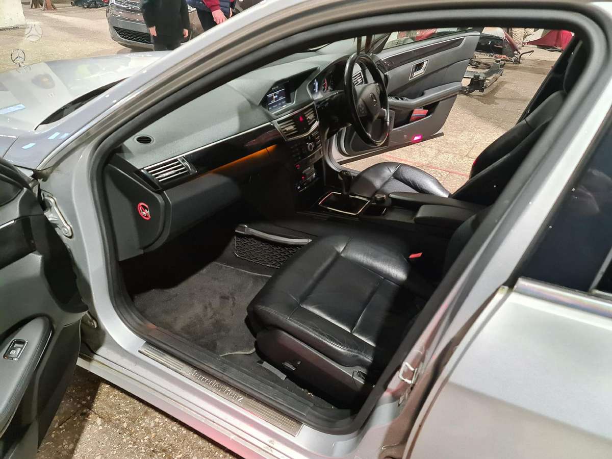 Mercedes-Benz E250