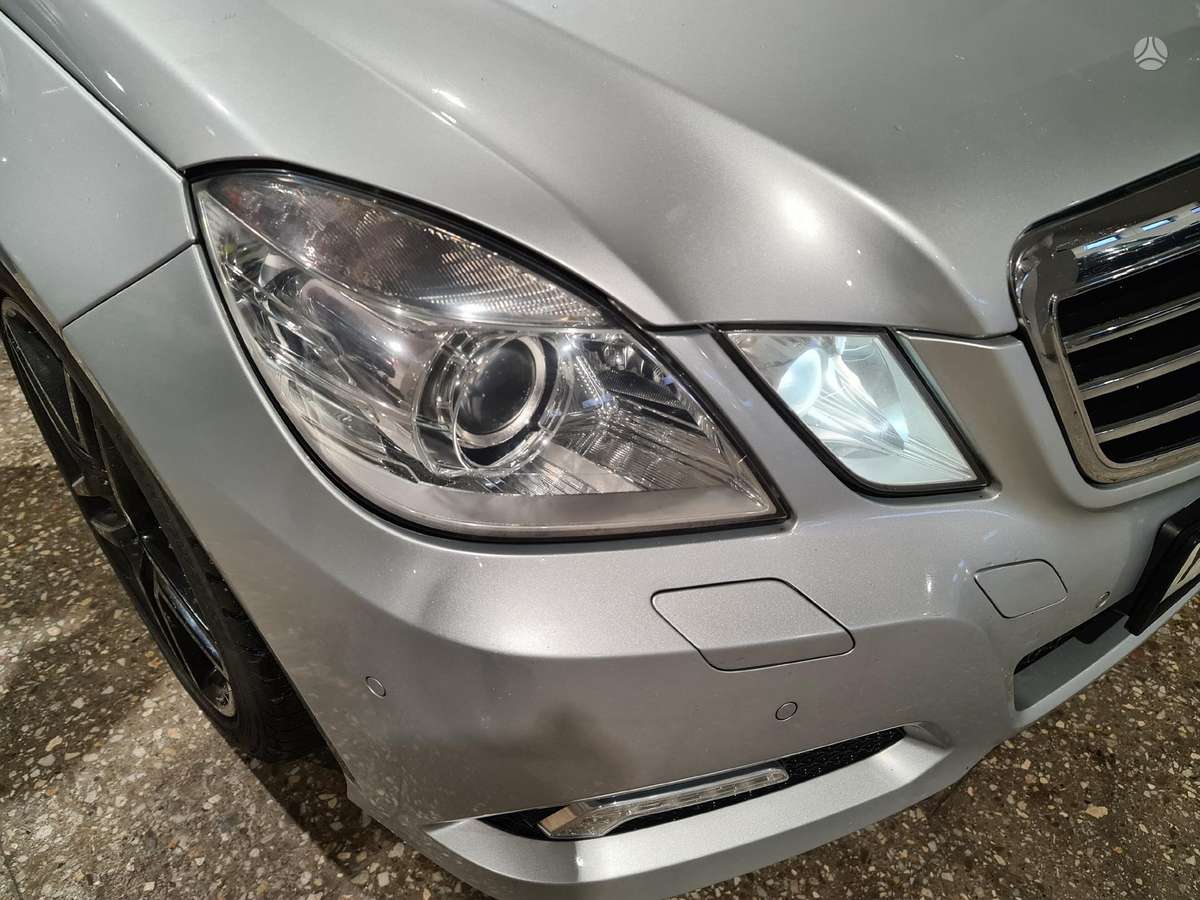 Mercedes-Benz E250