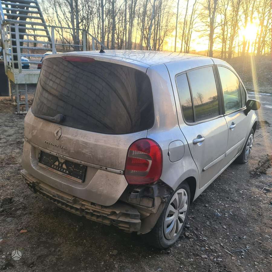 Renault Modus dalimis. Europa dalimis