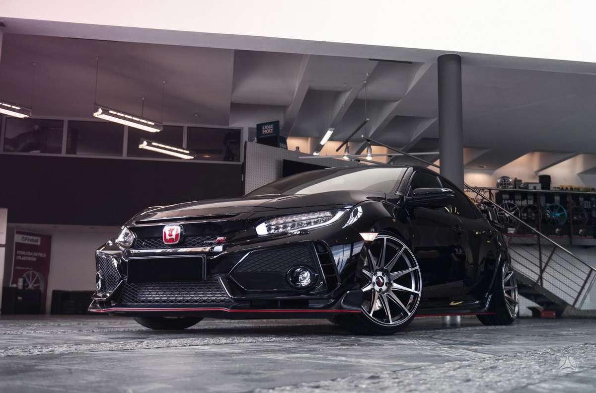 Japan Racing JR11 Hyper Grey, легкосплавные , R18