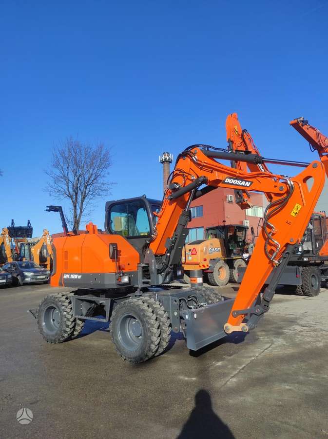 Doosan DX100W-7, экскаваторы