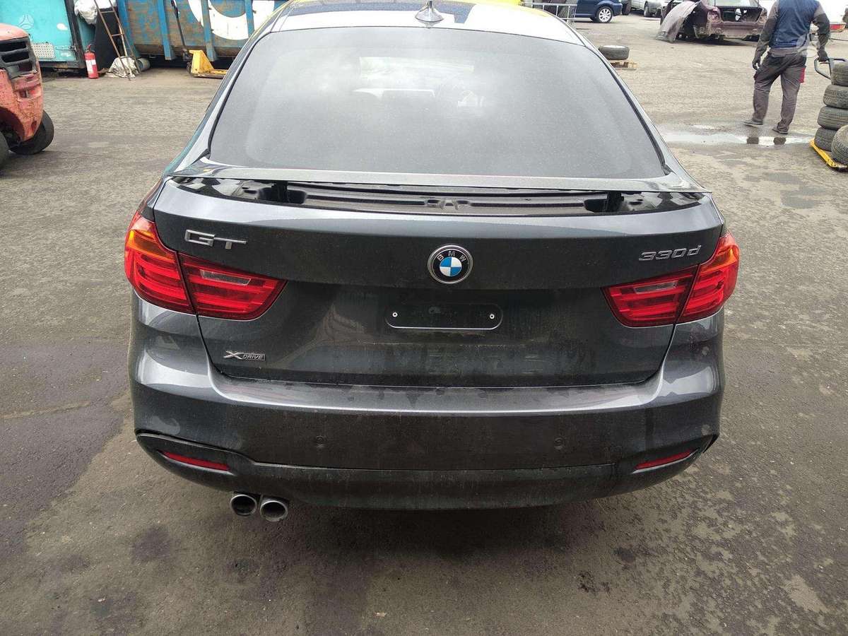 BMW 330 Gran Turismo dalimis