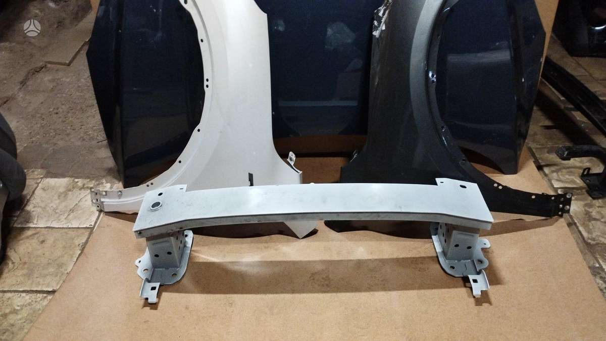 Ford Kuga детали кузова