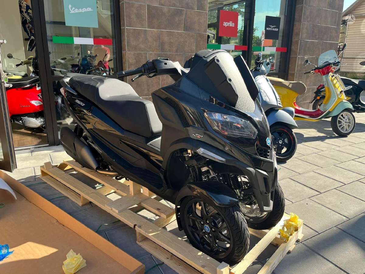 Piaggio MP3 310cc, trikes