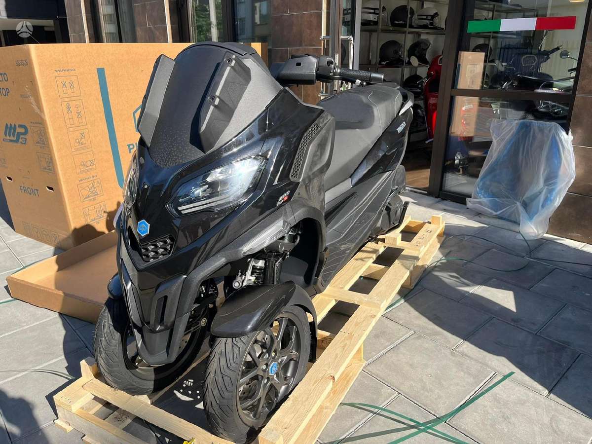Piaggio MP3 310cc, triračiai