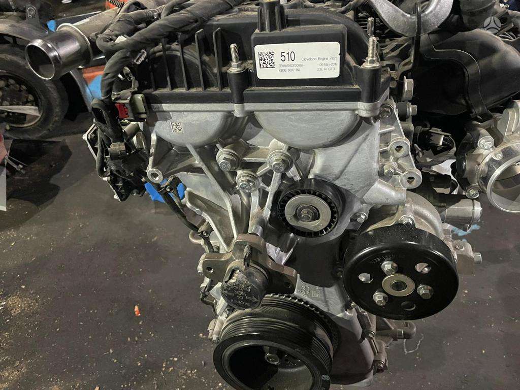 Ford Explorer, KB3E, engine parts