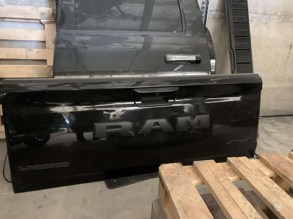 Dodge Ram Dalimis aklos zonos