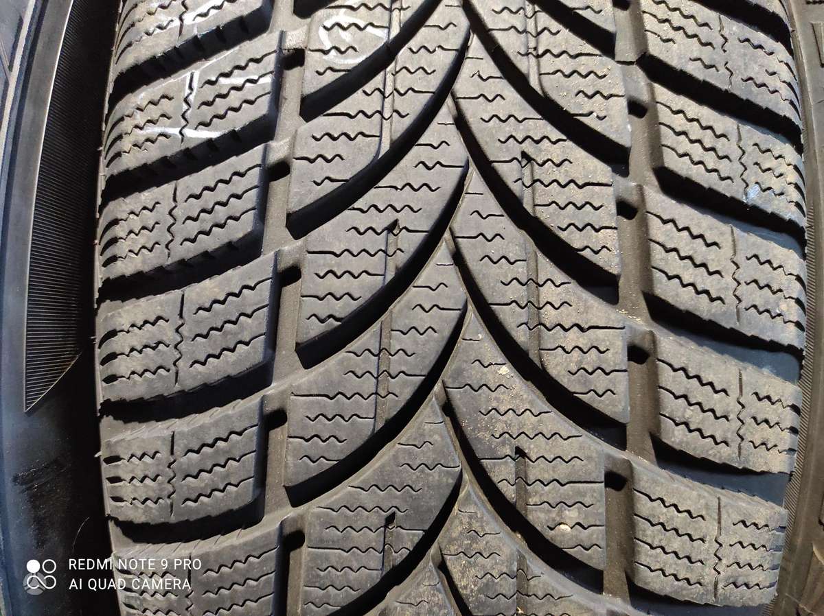 Nokian, žieminės 265/60 R18
