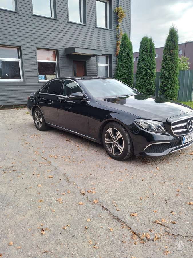Mercedes-Benz E220 for parts