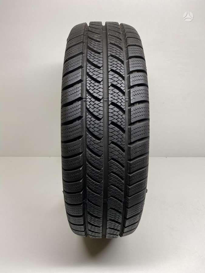 Continental VancoWinter 2, зимние 215/75 R16