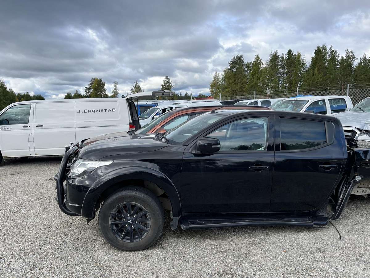 Mitsubishi L200 kėbulo dalys