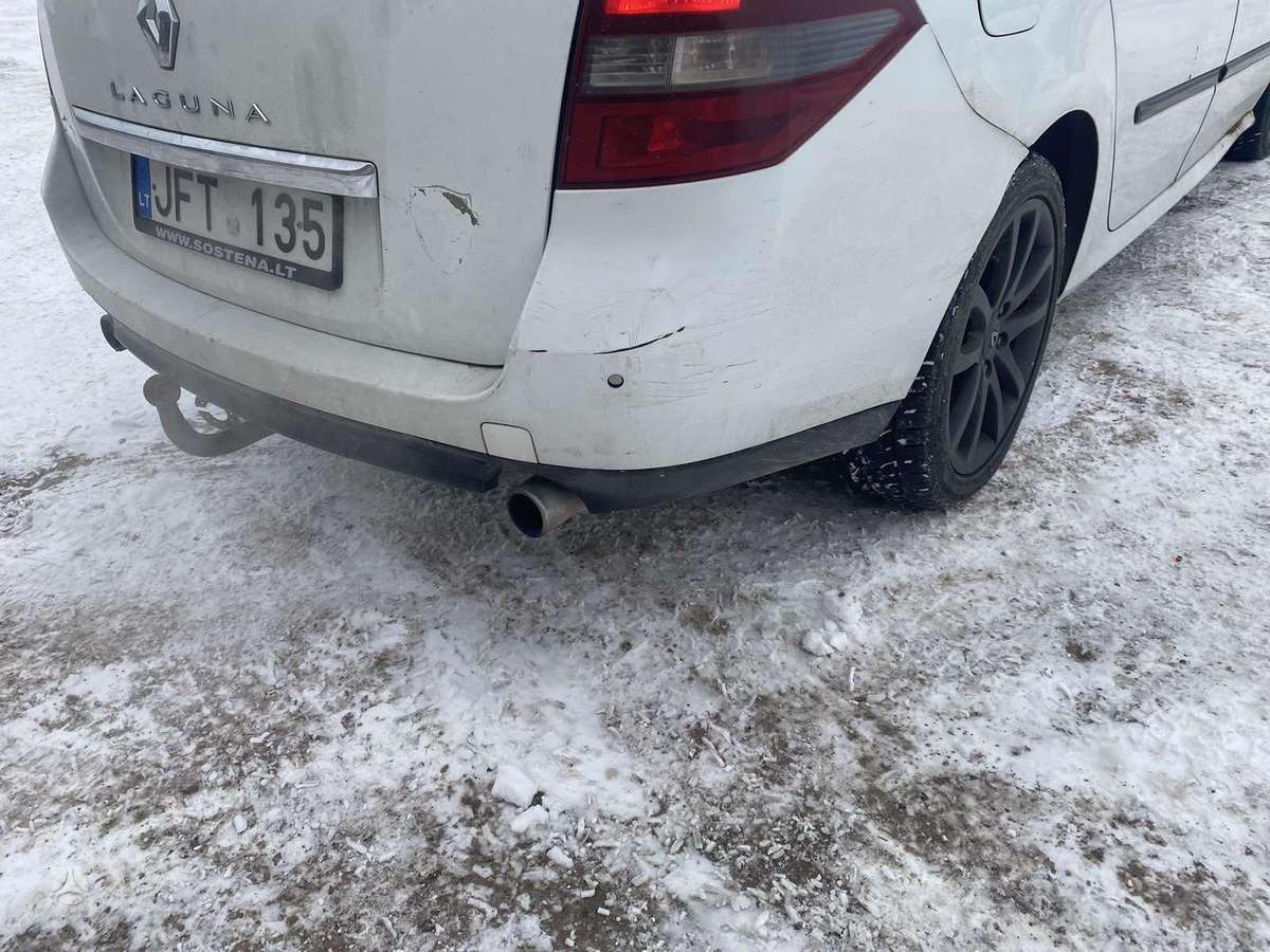 Renault Laguna for parts