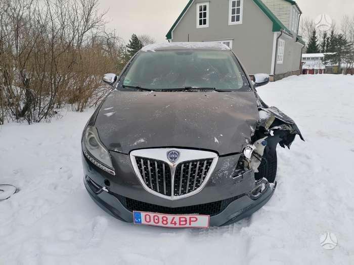 Lancia Delta dalimis. 198 a 1000