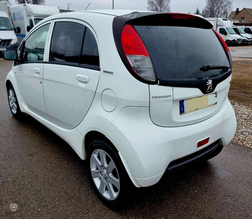 Peugeot iOn, 16 kWh, hatchback