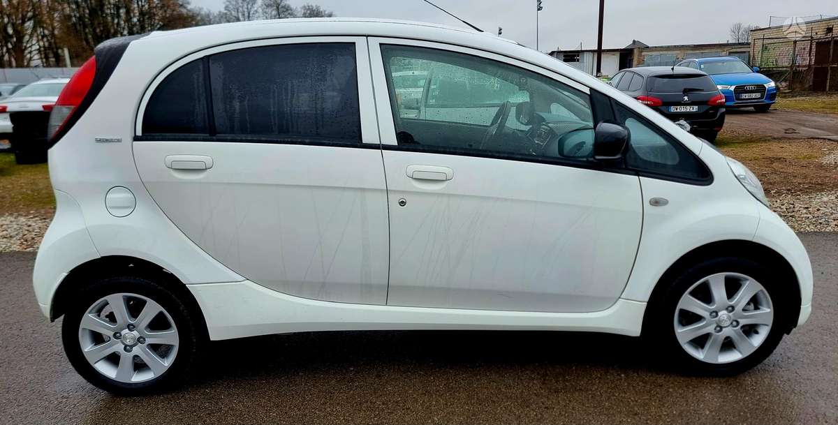 Peugeot iOn, 16 kWh, hatchback
