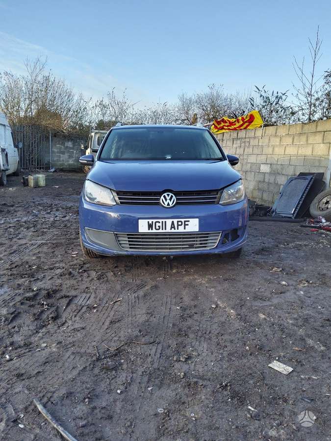 Volkswagen Touran по частям