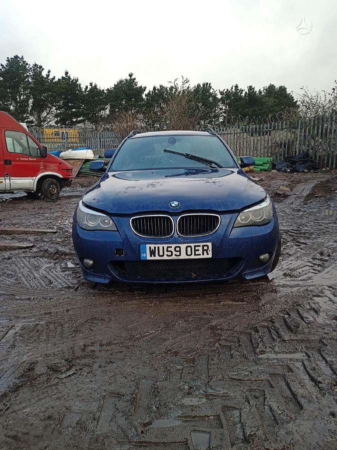 BMW 520 dalimis