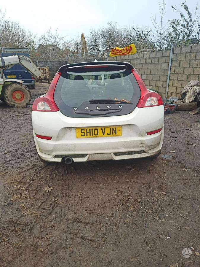 Volvo C30 по частям