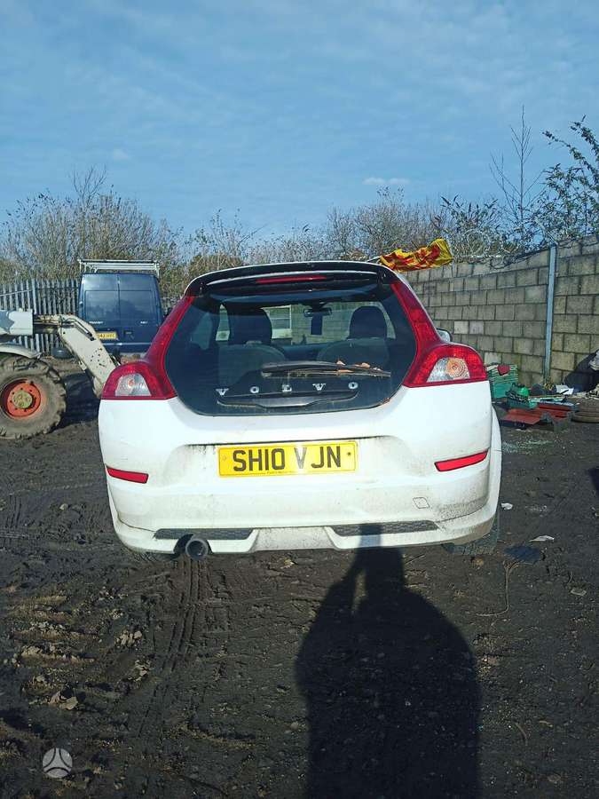 Volvo C30 dalimis