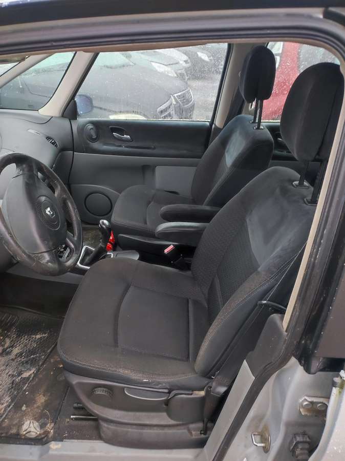 Renault Espace dalimis. Dirbame nuo 8h iki 17h