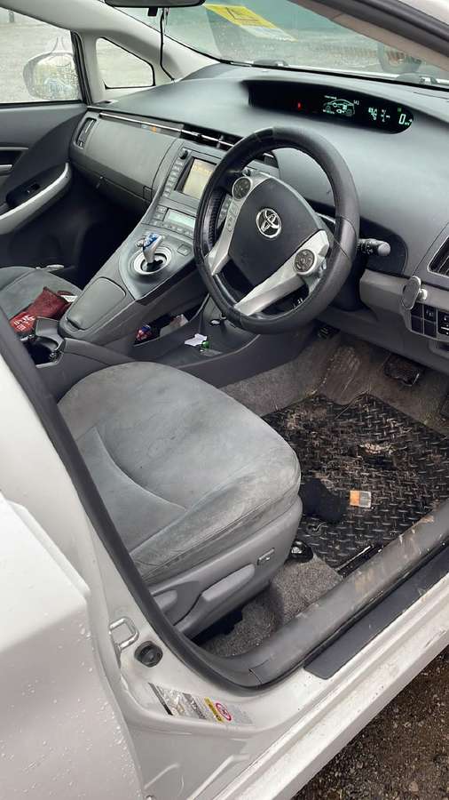 Toyota Prius Prius 3 dalimis