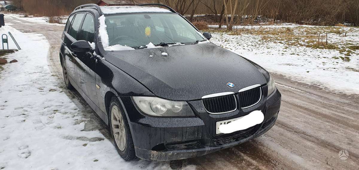 BMW 320 Dalimis