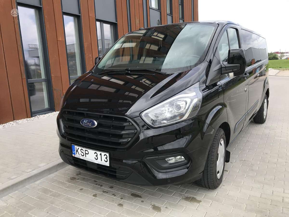 Ford Tourneo Custom, passenger minibus