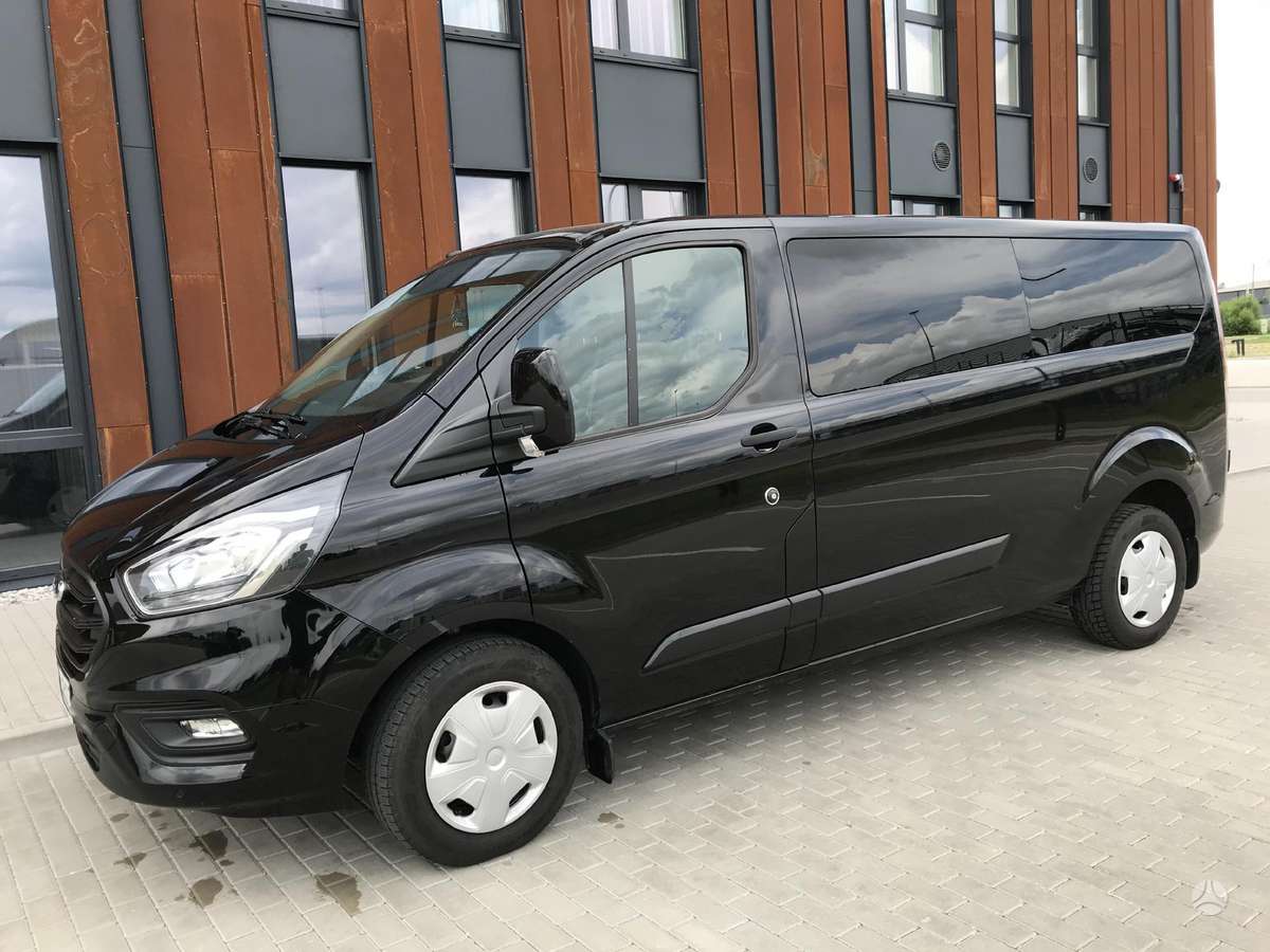 Ford Tourneo Custom, passenger minibus