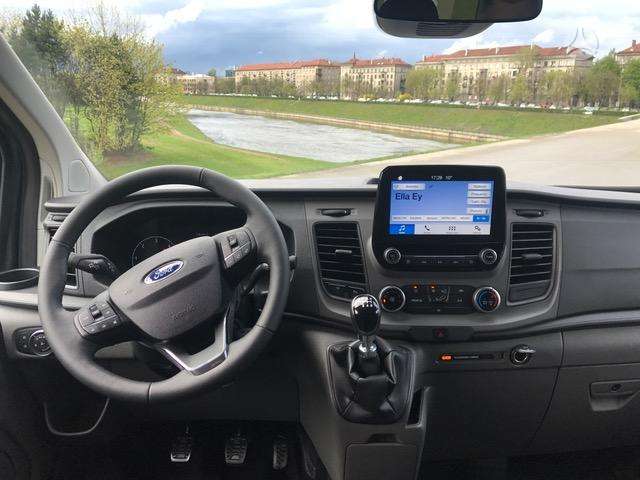 Ford Tourneo Custom, passenger minibus