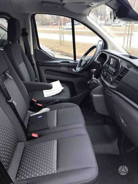 Ford Tourneo Custom, passenger minibus