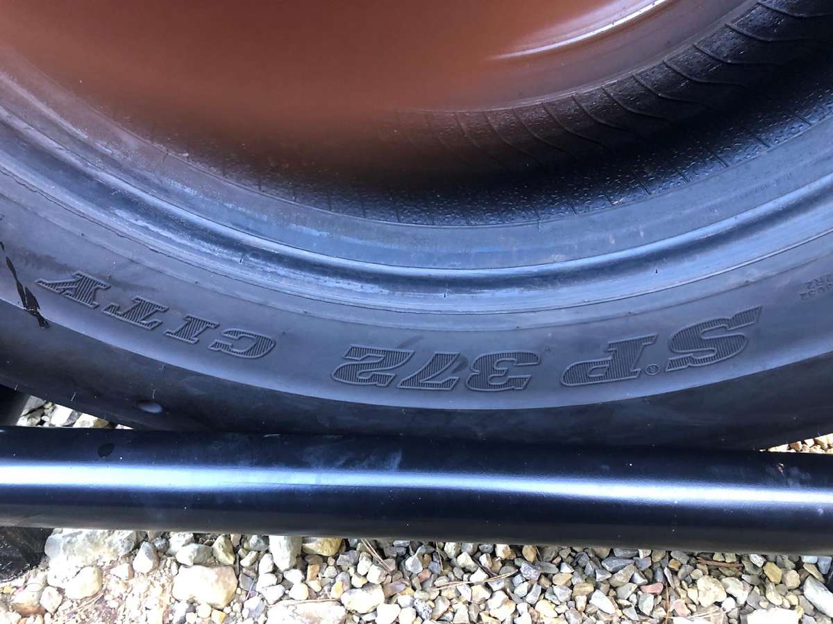 Dunlop SP372, всесезонные 275/70 R22,5
