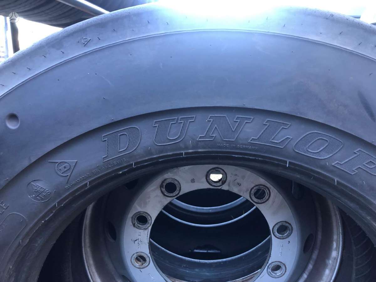 Dunlop SP372, всесезонные 275/70 R22,5