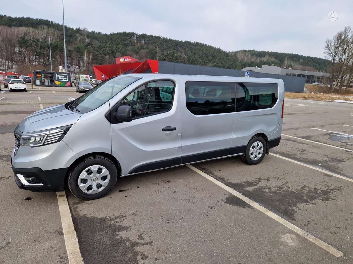 Renault Trafic, passenger minibus